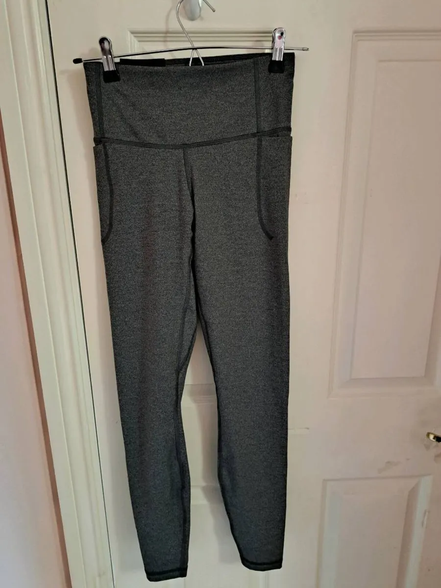 Under Armour grey fitted leggings - Image 2