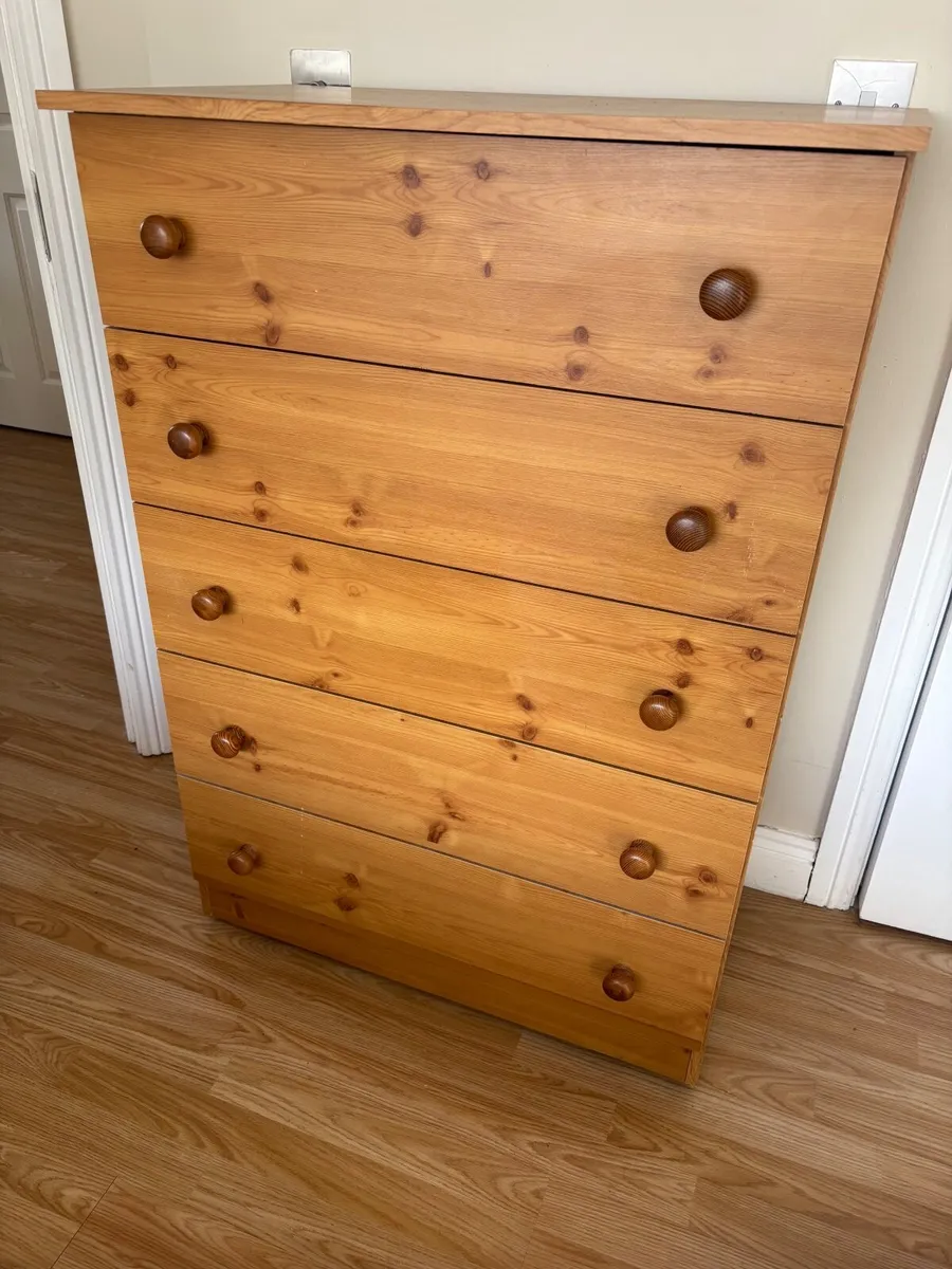 Wardrobe and chest of drawers - Image 3