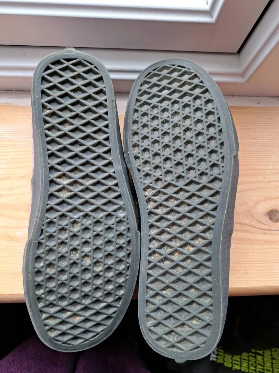 Vans crushed velvet shoes - Image 4