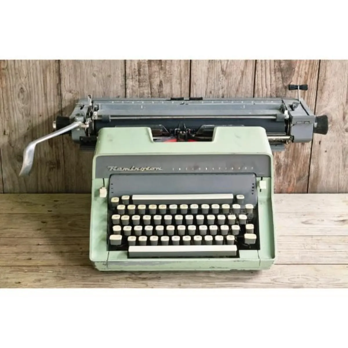 1960s Remington International Typewriter KAS1228 - Image 2