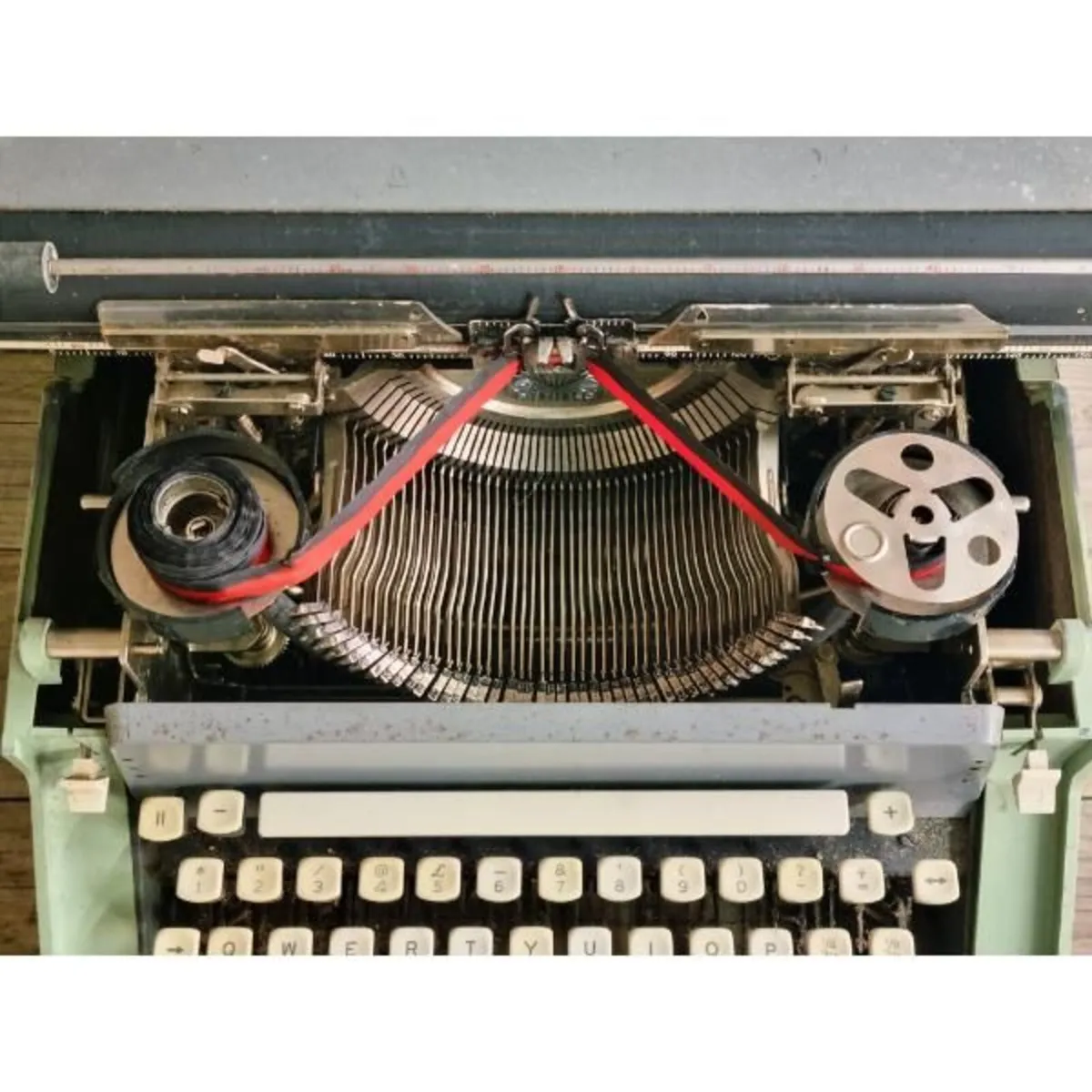 1960s Remington International Typewriter KAS1228 - Image 3