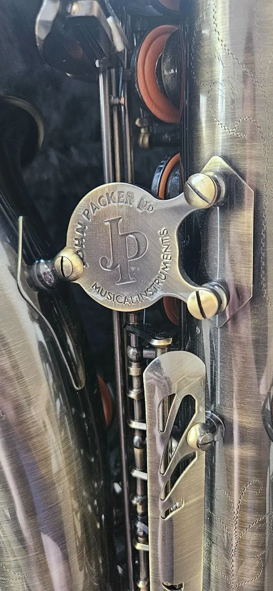 Alto saxophone - Image 3