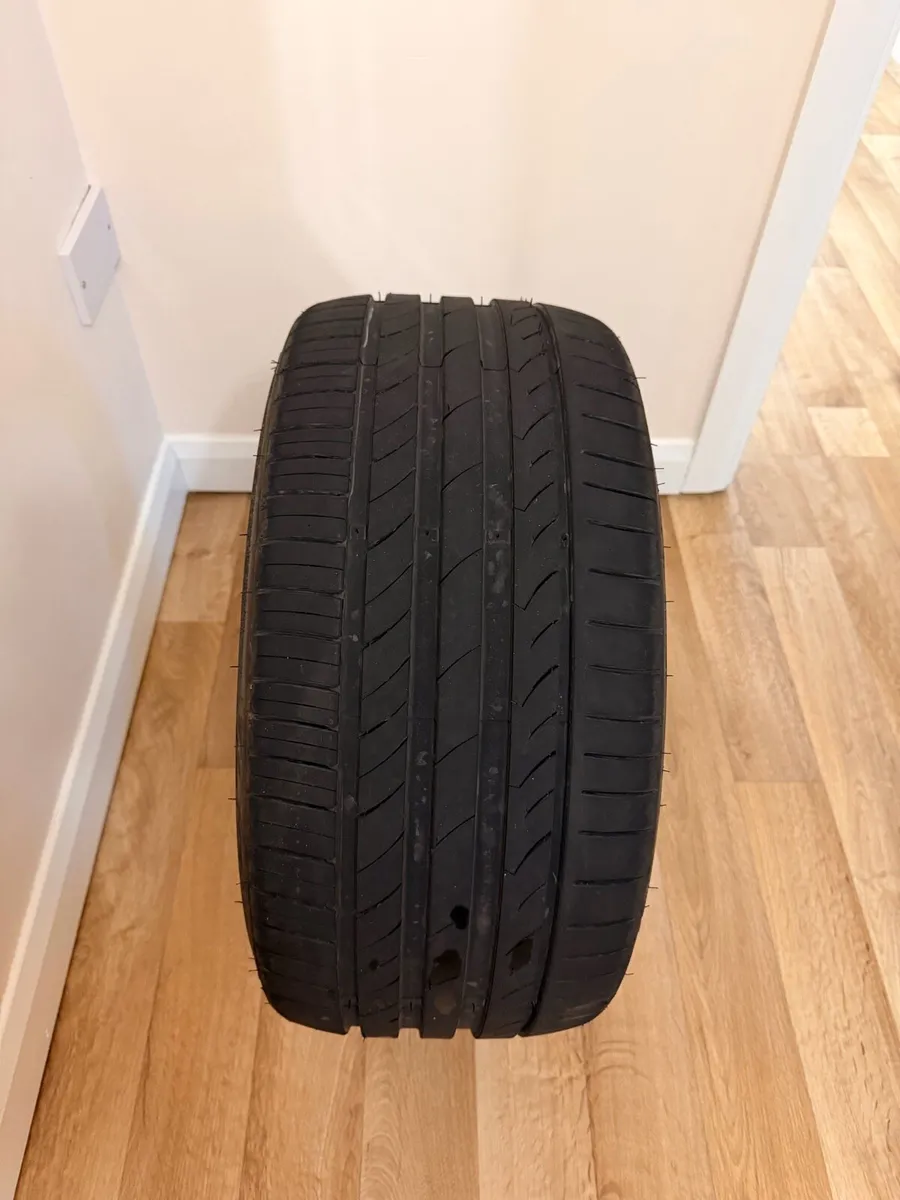 Nearly New Tyre 255/30/19 - Image 1