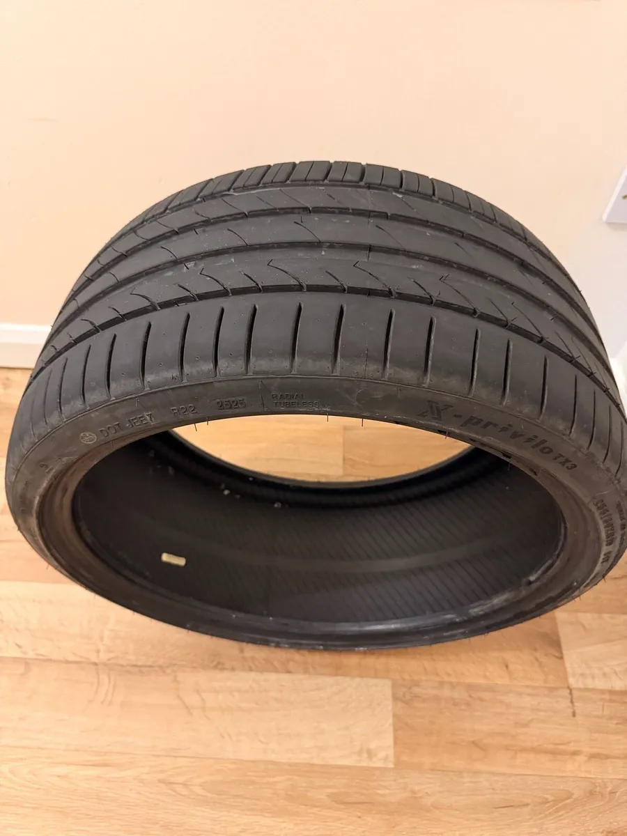Nearly New Tyre 255/30/19 - Image 2