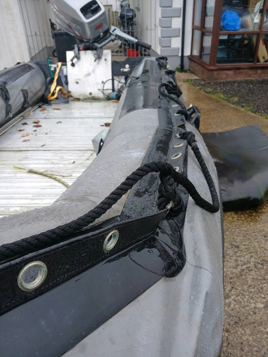 Zodiac 4.2m sib inflatable boat - Image 2