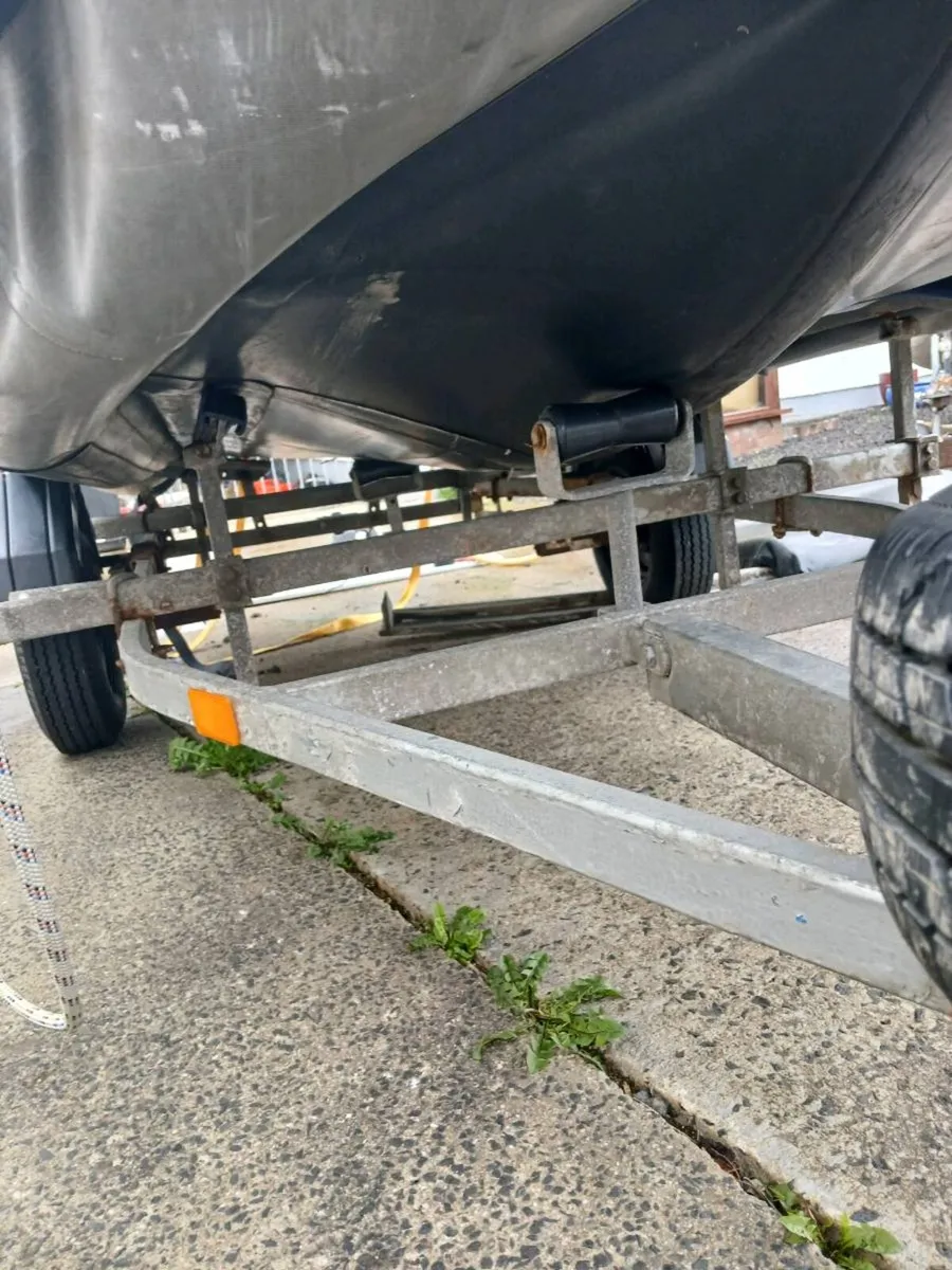 Zodiac 4.2m sib inflatable boat - Image 4