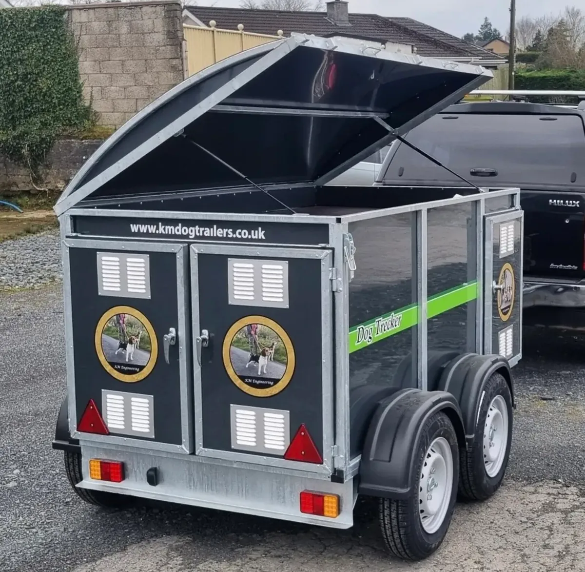 4 birth dog trailer - Image 1