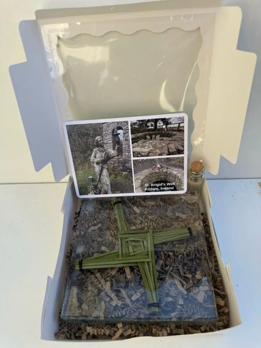 St Bridget Cross (In Resin) - Image 2