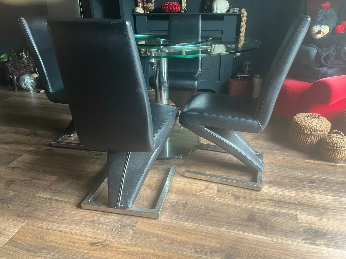 Dinning table with chairs - Image 2