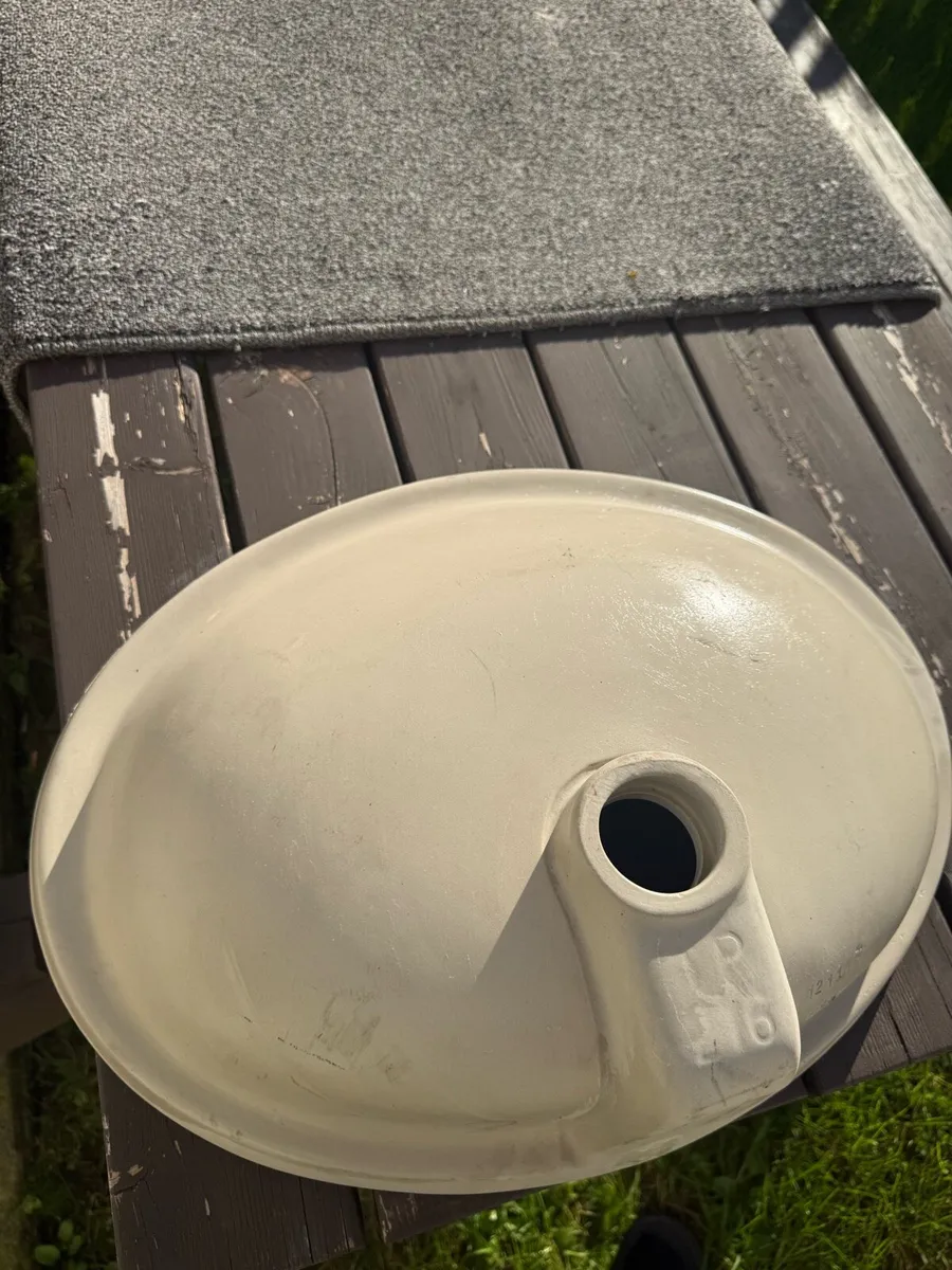 Ceramic sink - Image 3