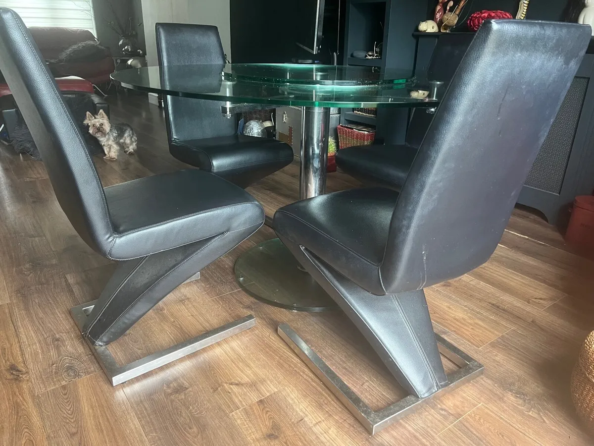 Dinning table with chairs - Image 4