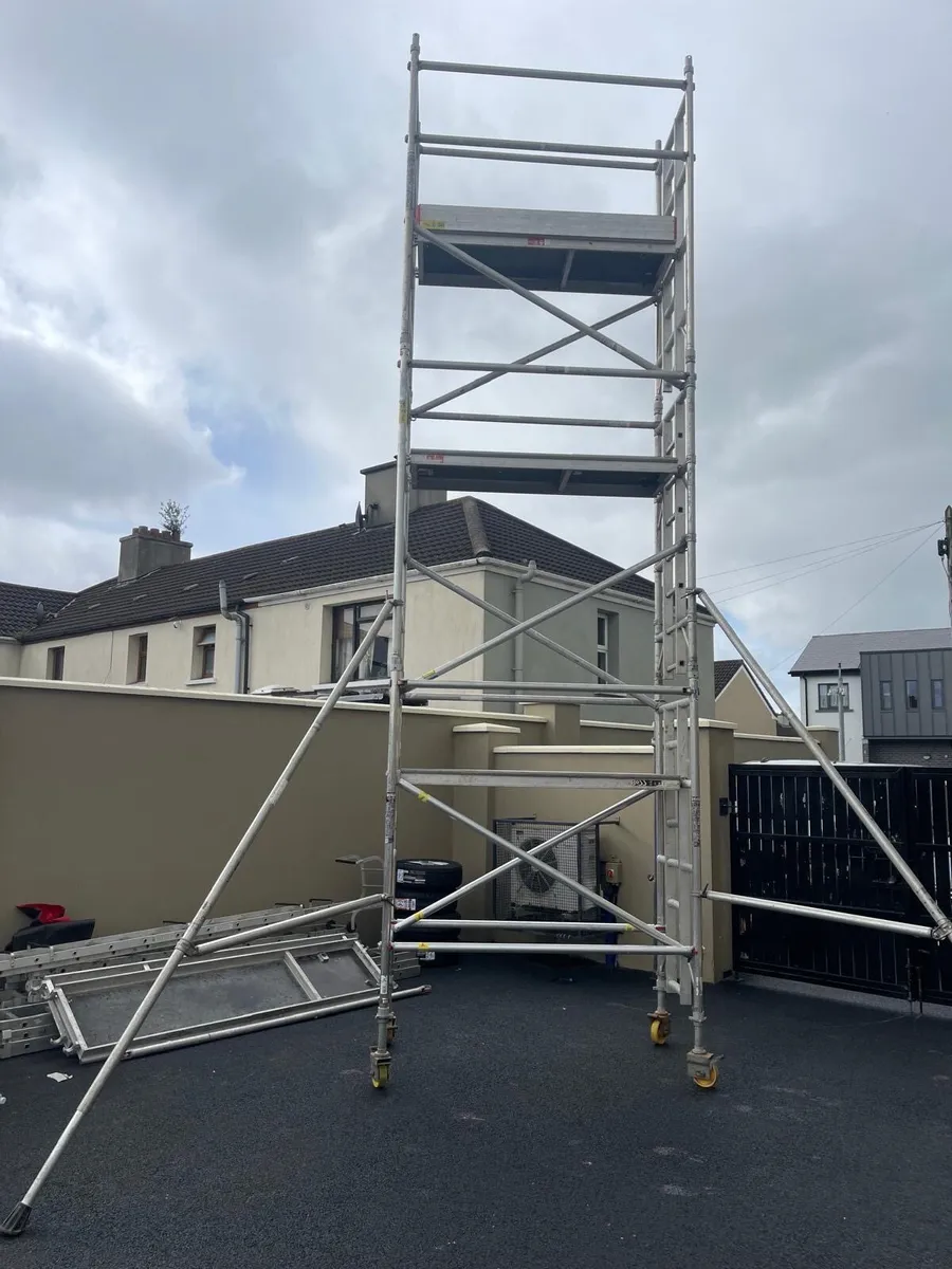 BOSS Ladderspan Scaffolding Tower For Sale - Image 1