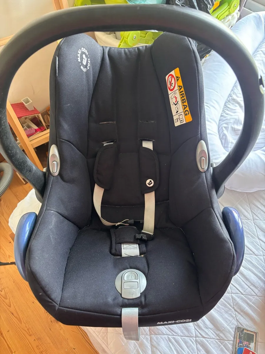 Infant car seat - Image 2