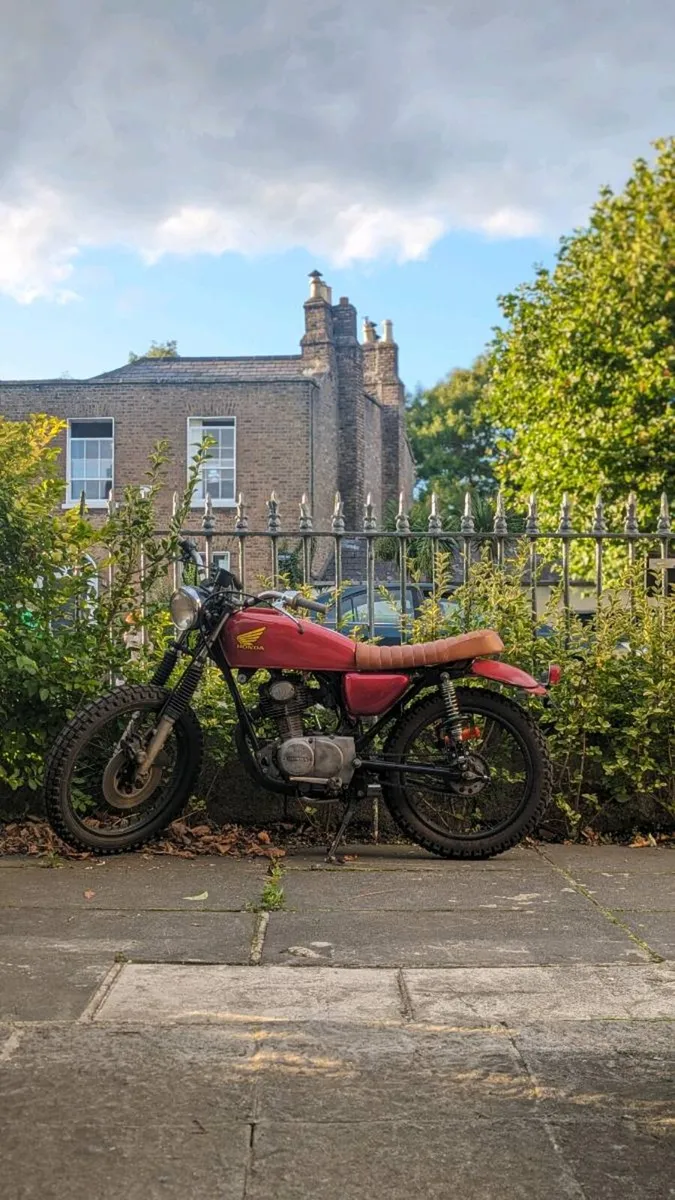 Motorbike Honda CB 125 1979 - Image 3
