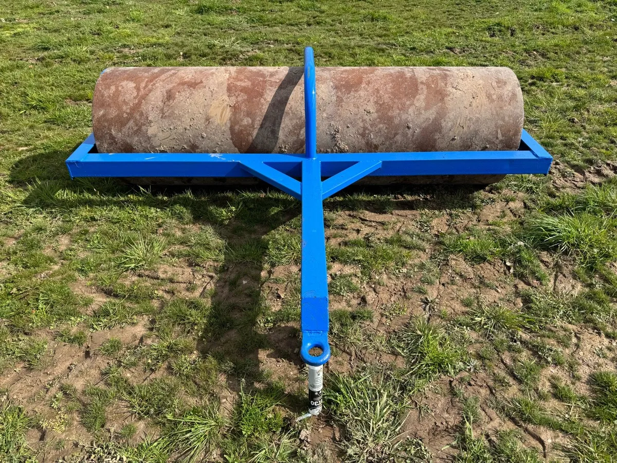 8ft Watson land roller - Image 1