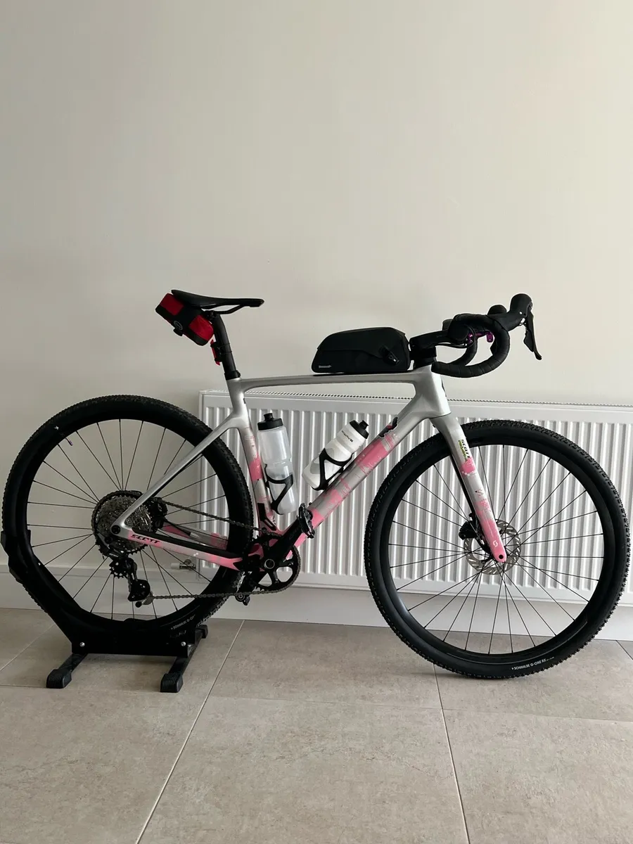 Scott Addict Gravel 30 (size M) - Image 2