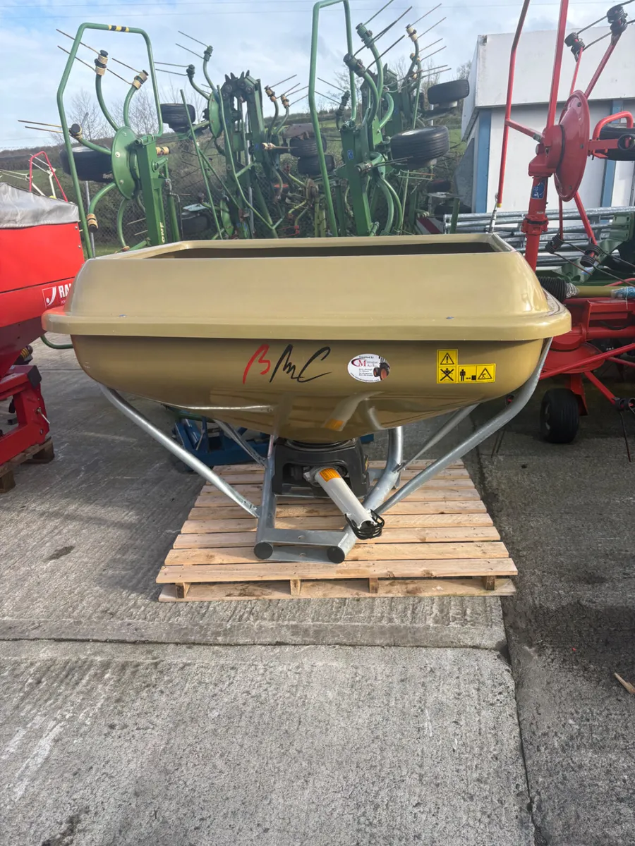 NEW BMC  TON SPREADER