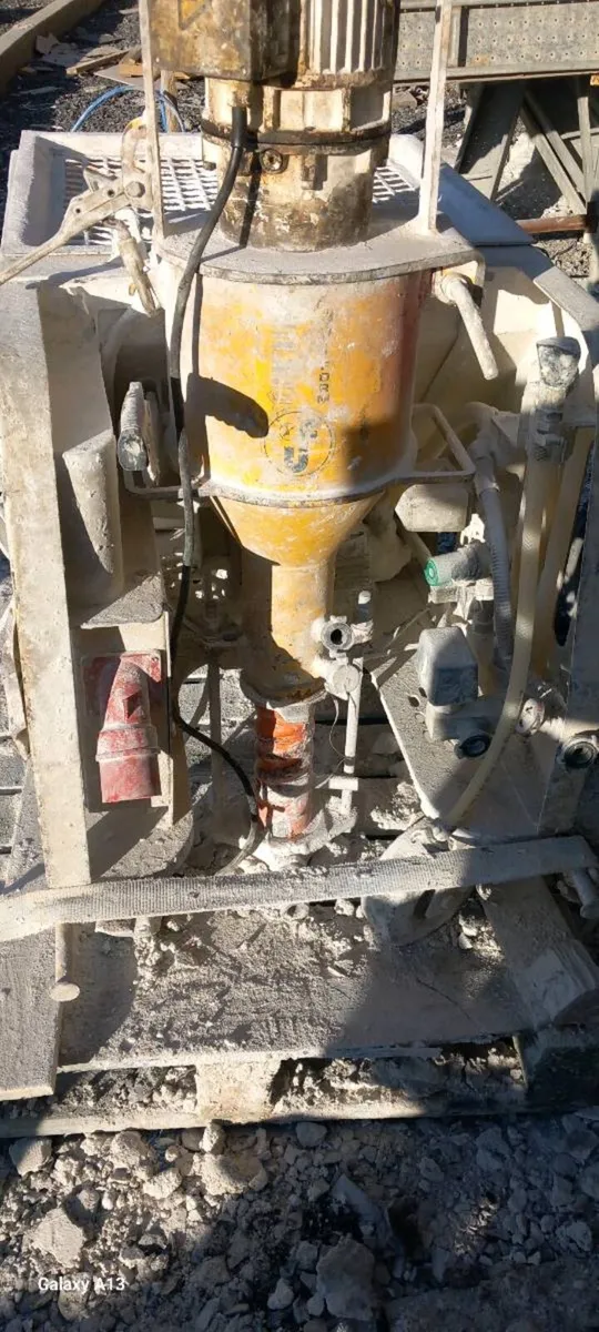 Plastering machine damaged - Image 3
