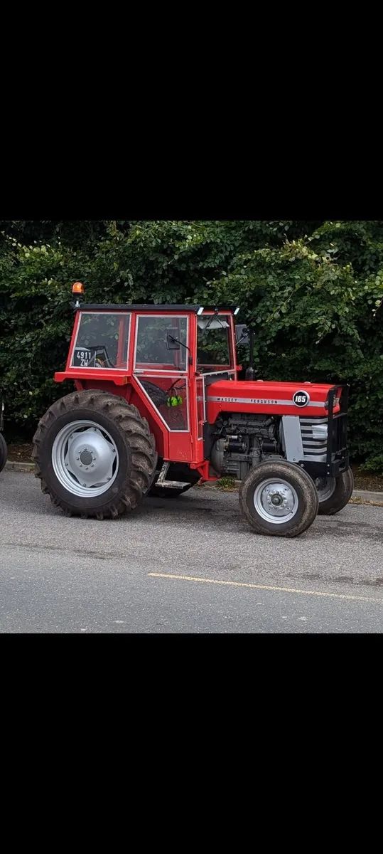 Massey Ferguson 165 - Image 1
