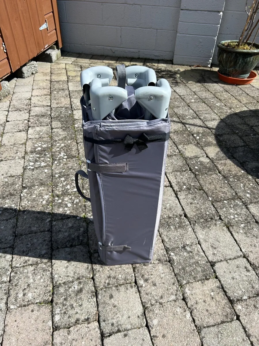 Bedhead, travel cot, electric heater - Image 2