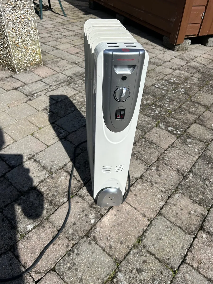 Bedhead, travel cot, electric heater - Image 4
