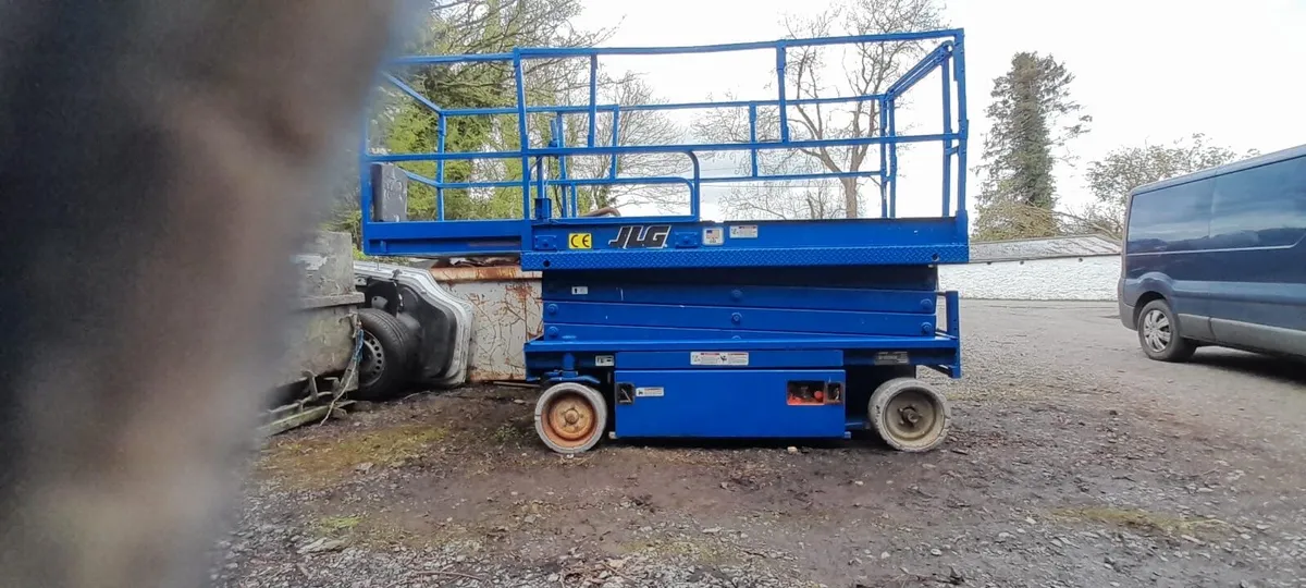 JLG 2646 scissor lift - Image 4
