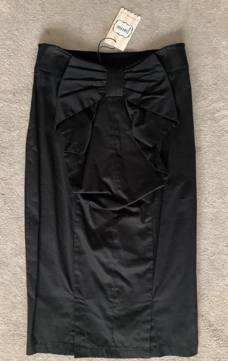 NEW Black mid-length pencil skirt by Joanie - Image 2