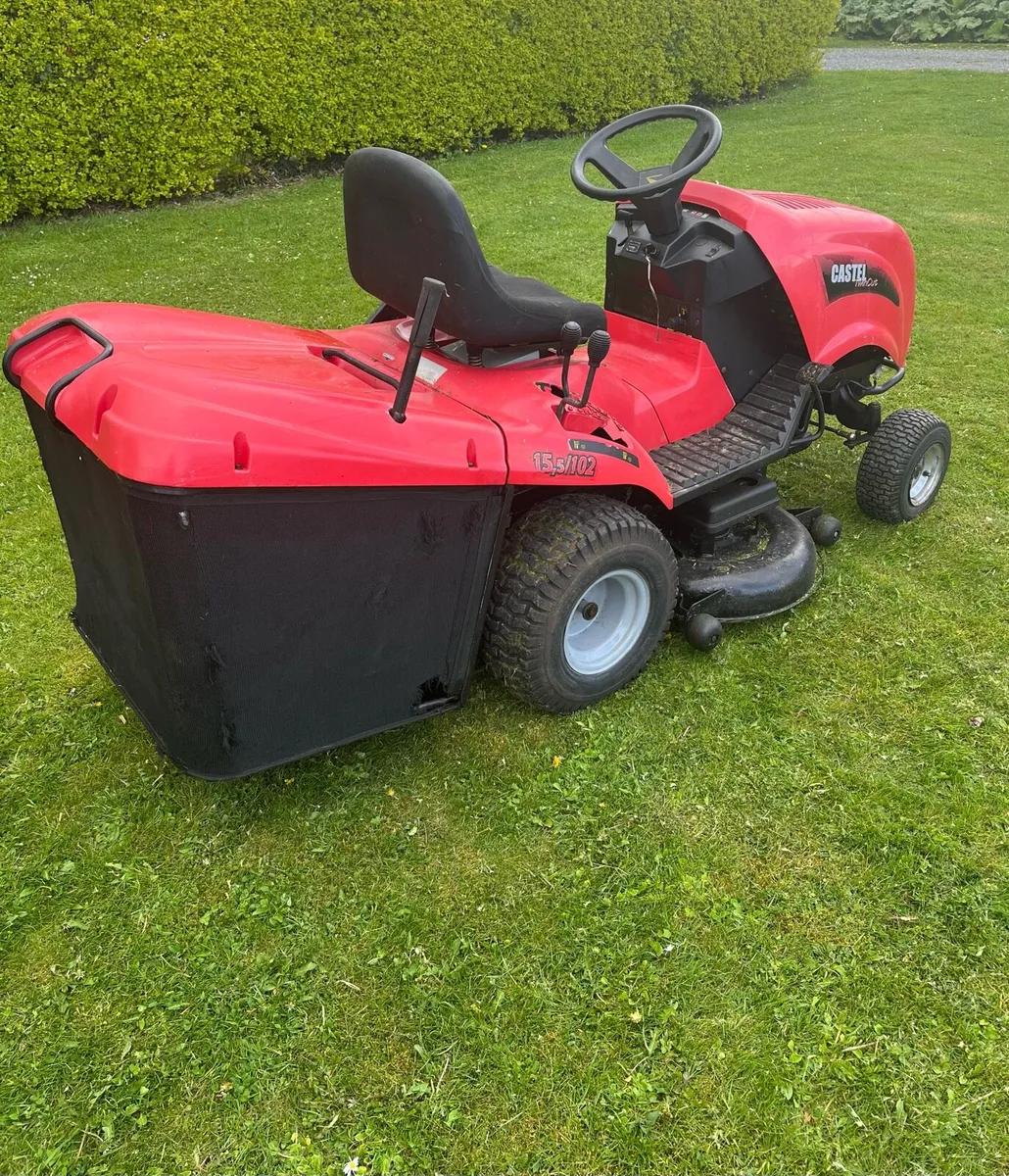 Castelgarden Twincut ride-on mower - Image 1