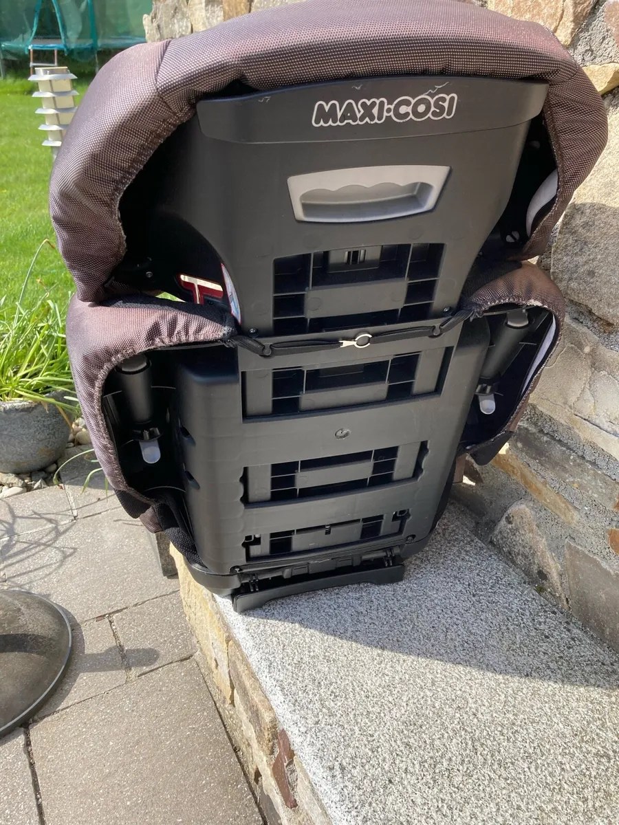 Child car seat - Image 2