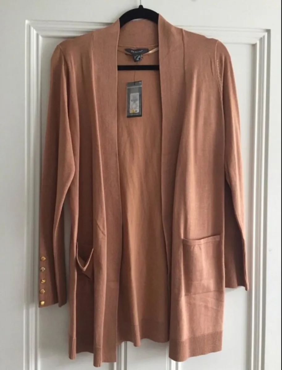 BRAND NEW Ladies Camel Cardigan: Size 10 - Image 2