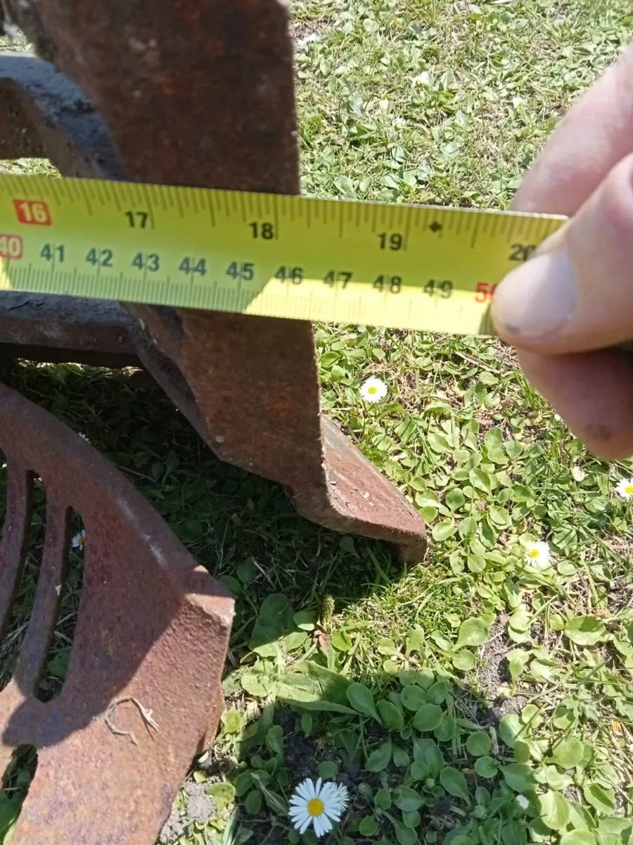 Old fireplace front and grill - Image 2