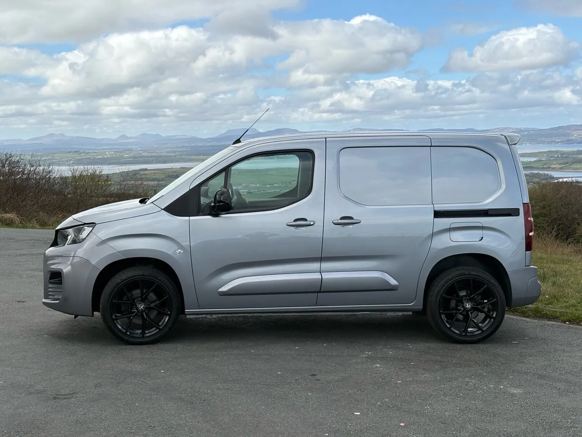 2022 PEUGEOT PARTNER PROFESSIONAL - Image 4