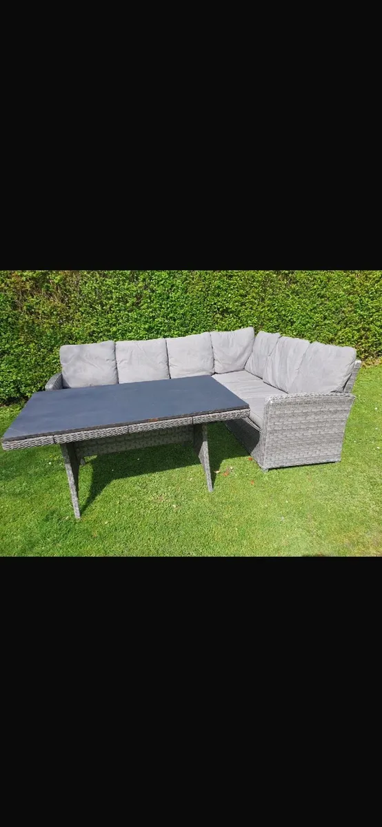 Rattan garden furniture set - Image 4