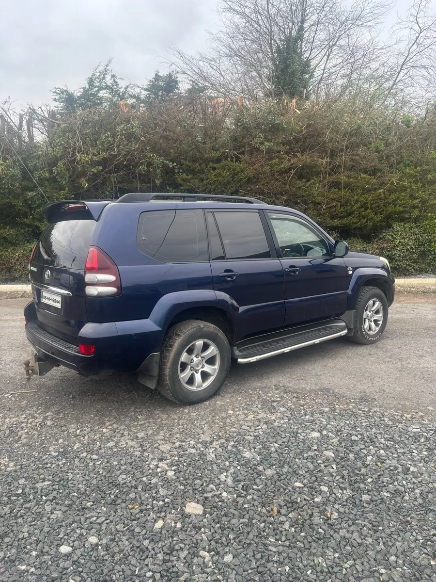 Toyota landcruiser lc5 - Image 2