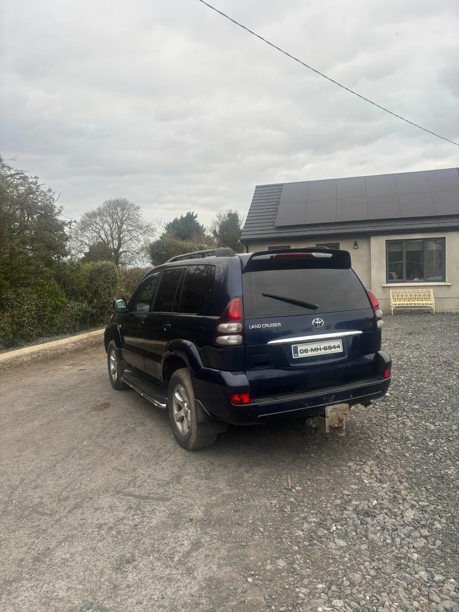 Toyota landcruiser lc5 - Image 3