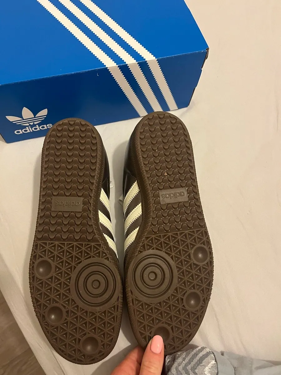 Adidas Sambas - Image 4