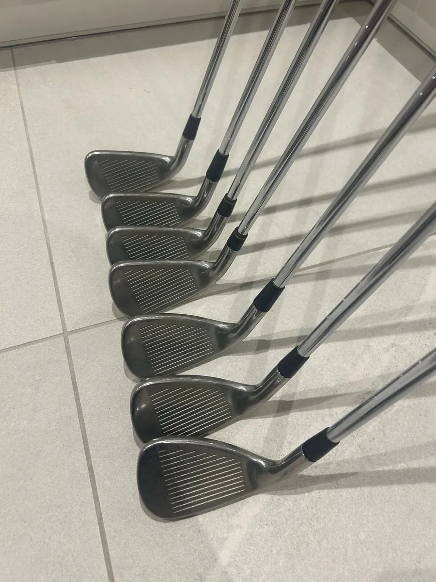 Titleist 710 AP1 Irons (4-PW) - Image 2