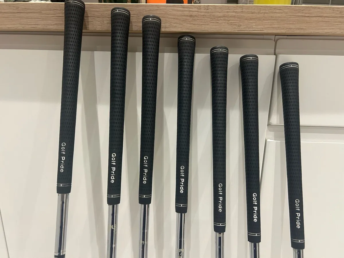 Titleist 710 AP1 Irons (4-PW) - Image 3