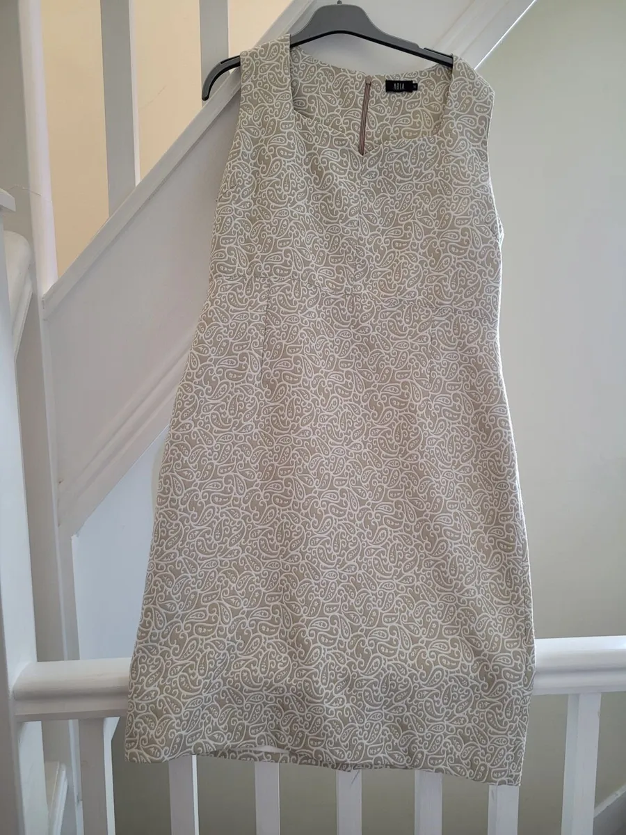 Womens Dress Size 16 - Image 1