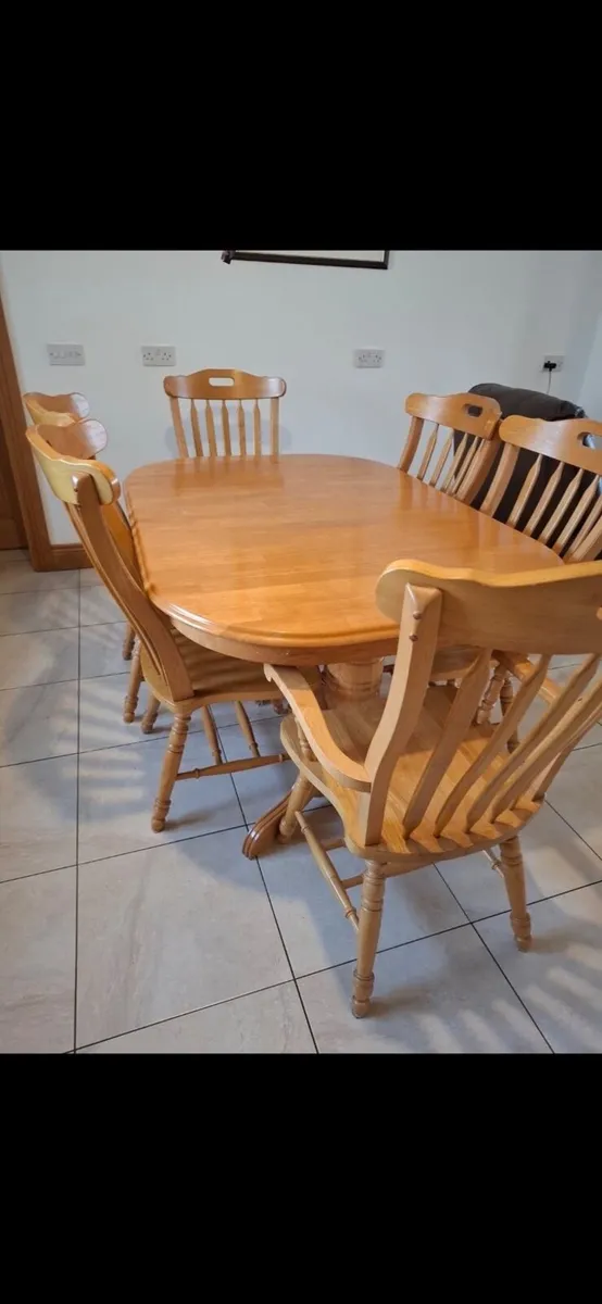 Oak table and 6 chairs - Image 2