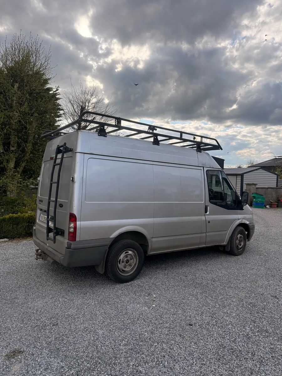 Ford Transit - Image 2