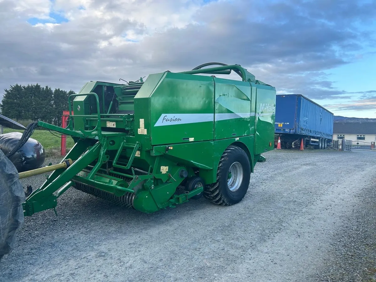 2004 McHale fusion 1 - Image 1