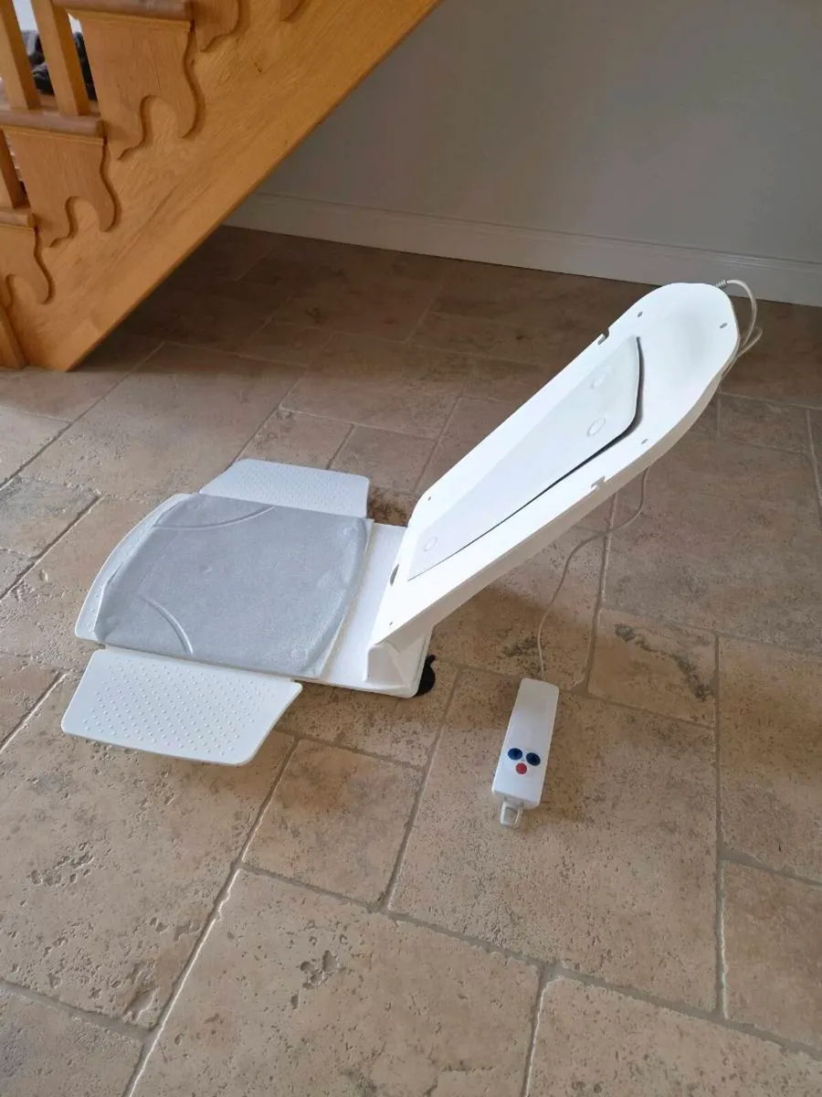 Bathlift (Bathmaster Deltis) - Image 3