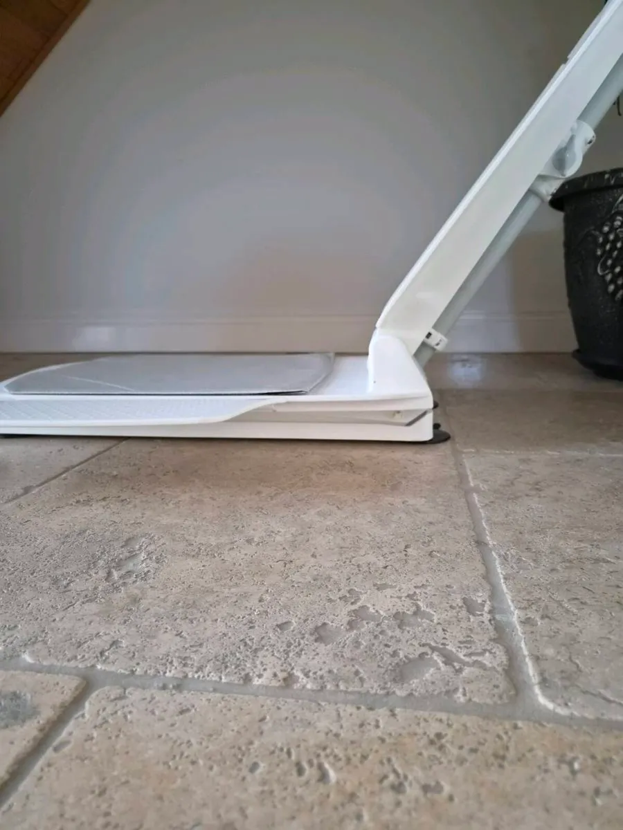 Bathlift (Bathmaster Deltis) - Image 4