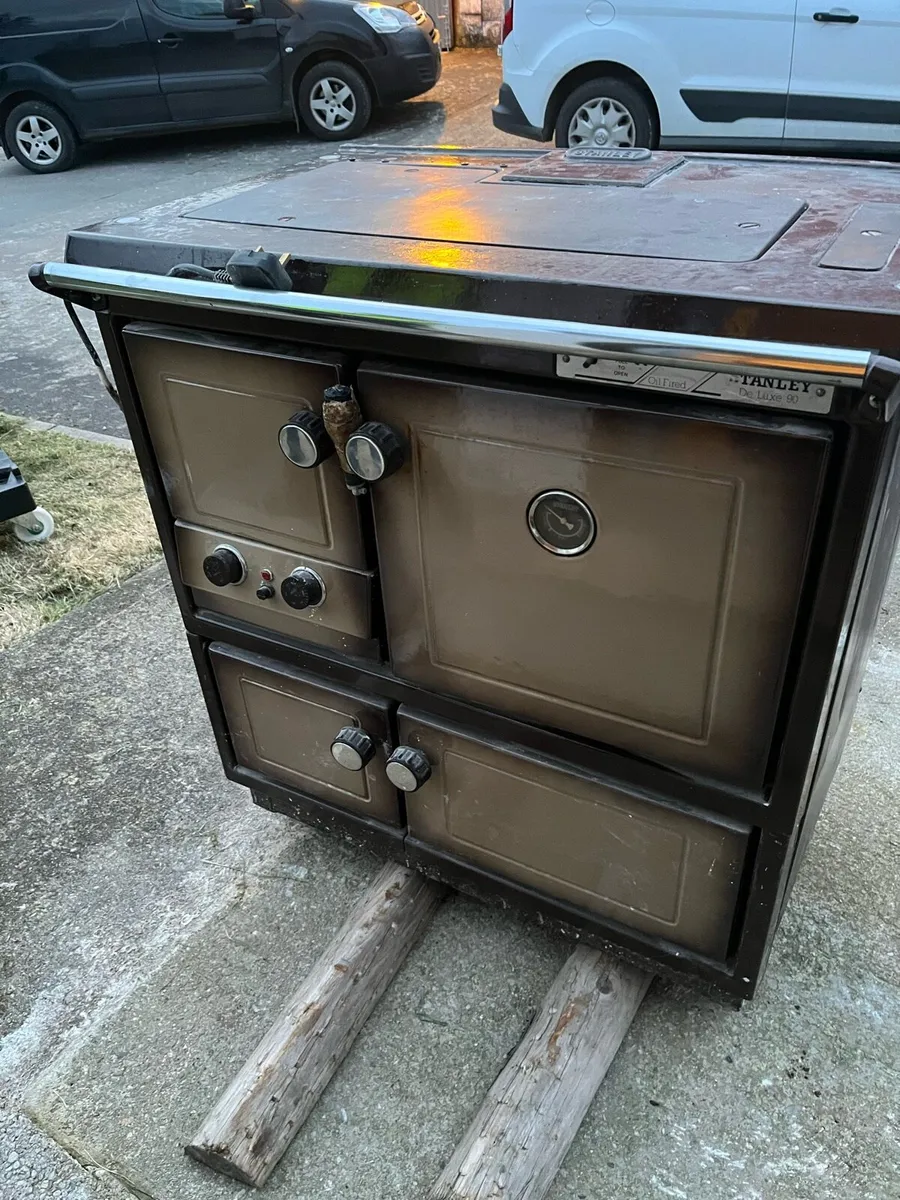 Stanley oil range - Image 1