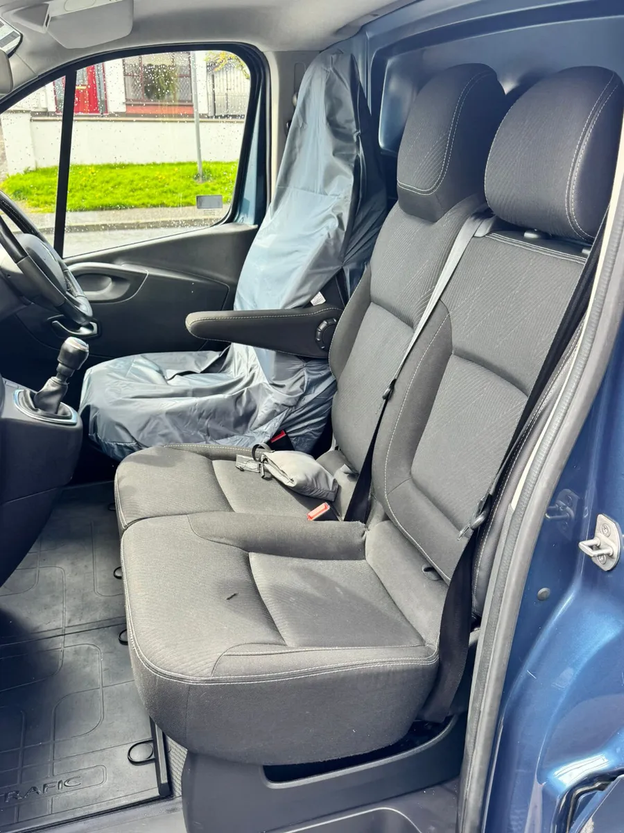 Renault Trafic 2021 - Image 4