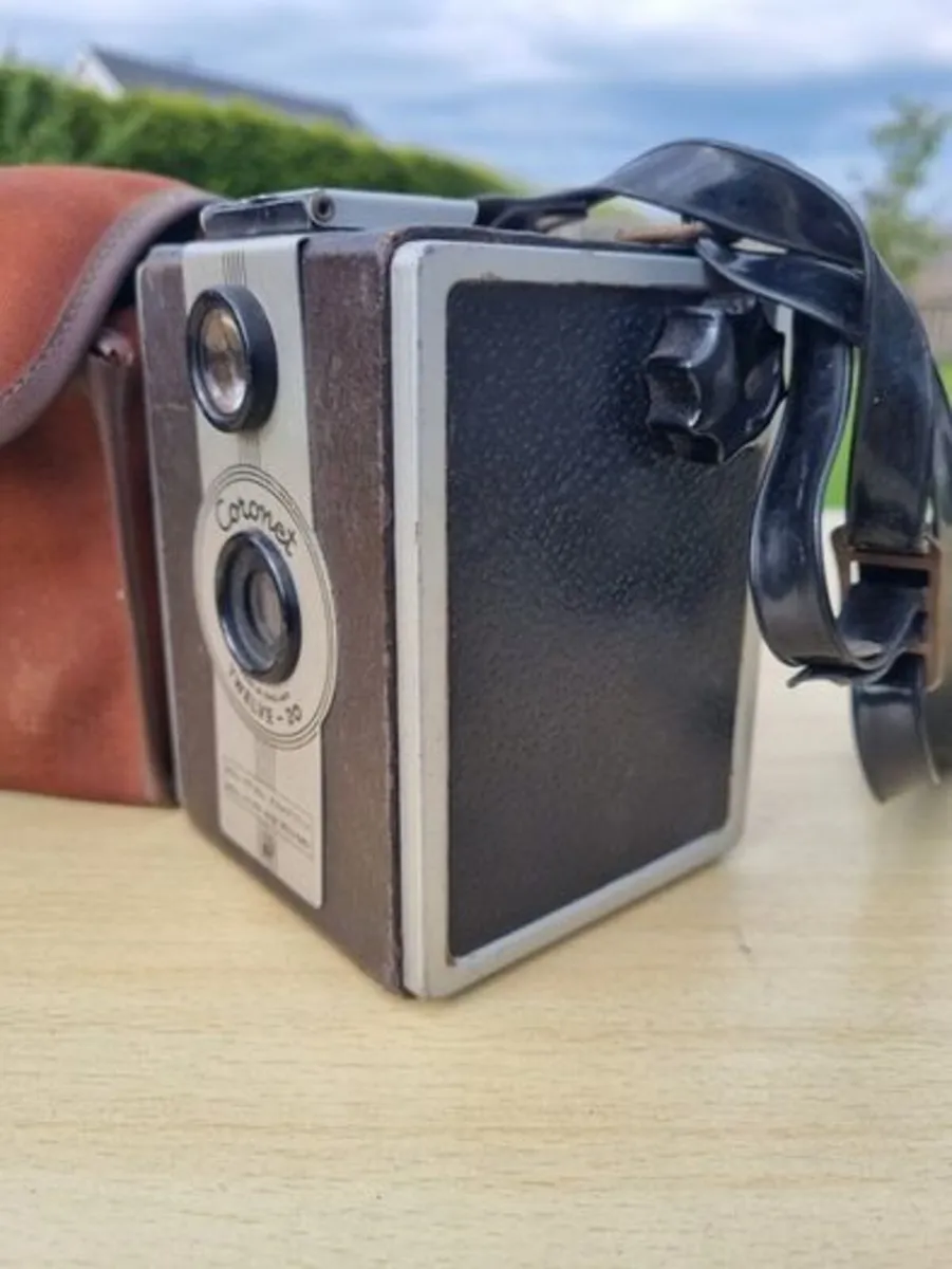 Vintage 1950s Coronet Twelve-20 - Image 3