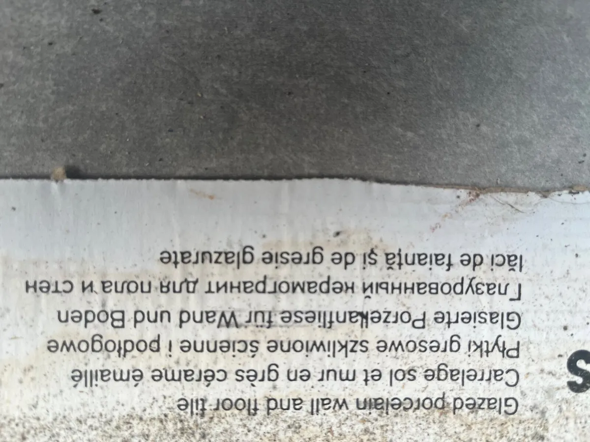 Floor tiles (3 Sqm) - Image 4