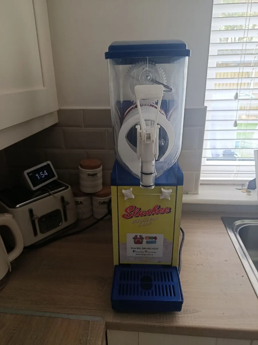 Slushie, Popcorn, Candy Floss machines for Hire - Image 2