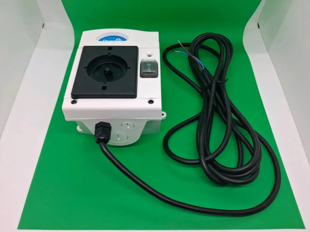 Postage - 2 x DIVERSEY D250  DOSATORE LAVASTOV - Image 3